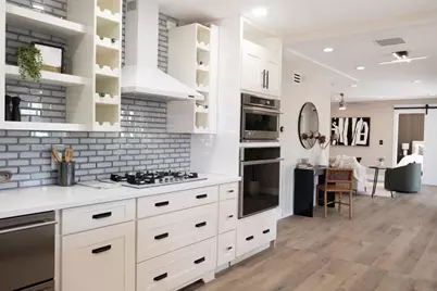 2560 Aaron Court, San Diego, CA 92105 - Photo 9