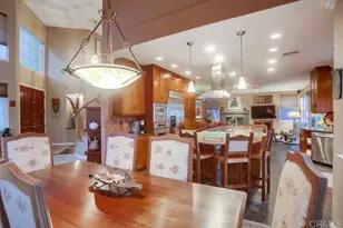7046 Via Ostiones, Carlsbad, CA 92009 - Photo 21