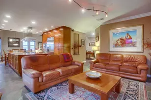 7046 Via Ostiones, Carlsbad, CA 92009 - Photo 33