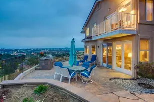 7046 Via Ostiones, Carlsbad, CA 92009 - Photo 11