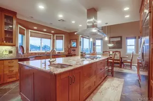 7046 Via Ostiones, Carlsbad, CA 92009 - Photo 25