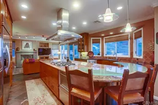 7046 Via Ostiones, Carlsbad, CA 92009 - Photo 23