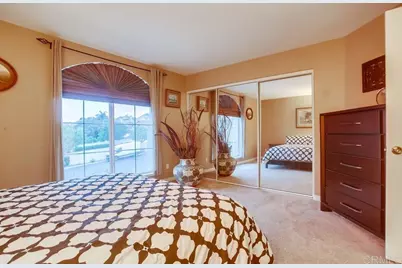 7046 Via Ostiones, Carlsbad, CA 92009 - Photo 57