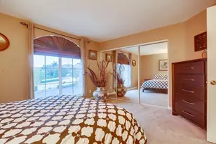 7046 Via Ostiones, Carlsbad, CA 92009 - Photo 57
