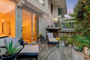 2323 Caringa Way, Carlsbad, CA 92009 - Photo 3