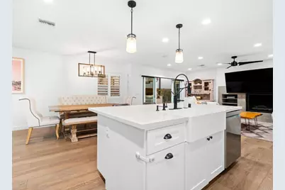 3771 Baker Street, San Diego, CA 92117 - Photo 11