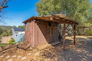 25176 Oak Ln, Descanso, CA 91916 - Photo 13