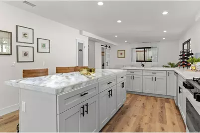 2841 Lloyd Street, San Diego, CA 92117 - Photo 21