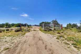 37657 Hwy 94, Boulevard, CA 91905 - Photo 29