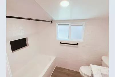 220 Southlook Avenue, San Diego, CA 92113 - Photo 9