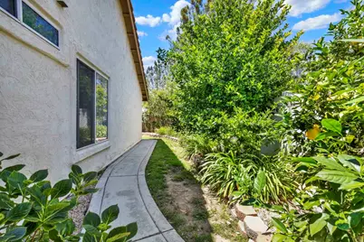 5179 Via Mindanao, Oceanside, CA 92057 - Photo 35