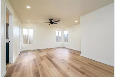 4597 Acoma Avenue, San Diego, CA 92117 - Photo 17