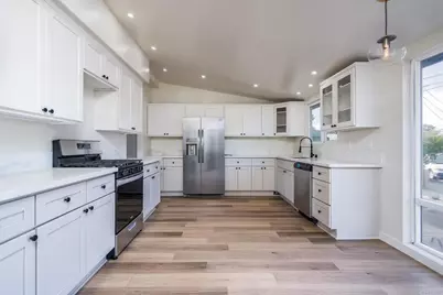 4597 Acoma Avenue, San Diego, CA 92117 - Photo 11