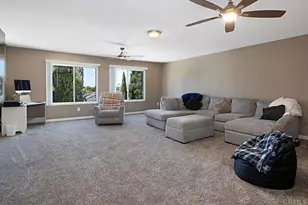5676 Chateau Dr, San Diego, CA 92117 - Photo 19