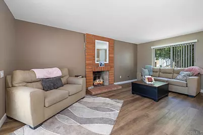 5676 Chateau Dr, San Diego, CA 92117 - Photo 5