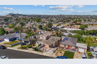 724 Felicita Avenue, Spring Valley, CA 91977 - Photo 33