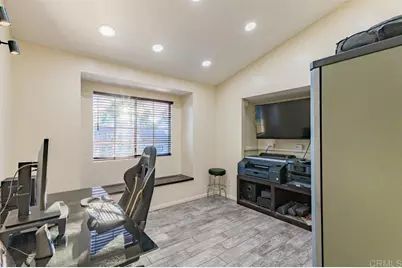 1433 Grey Oaks Court, Oceanside, CA 92056 - Photo 23