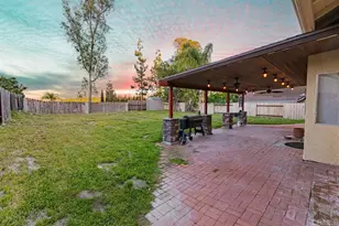 1433 Grey Oaks Ct, Oceanside, CA 92056 - Photo 45