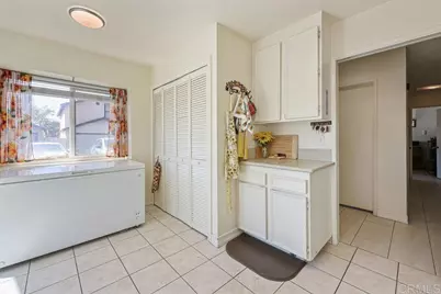 10385 Seth Way, Santee, CA 92071 - Photo 11