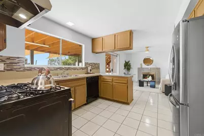 6729 Anton Ln, San Diego, CA 92114 - Photo 9