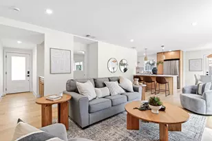 733 Cathy Ln, Cardiff by the Sea, CA 92007 - Photo 7