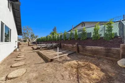 8167 Bridal Path Cir, Jurupa Valley, CA 92509 - Photo 31