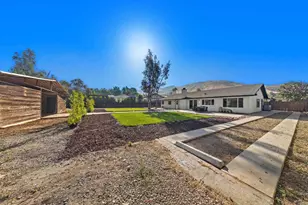 8167 Bridal Path Circle, Jurupa Valley, CA 92509 - Photo 27