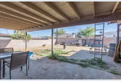 249 W Graaf Avenue, Ridgecrest, CA 93555 - Photo 13