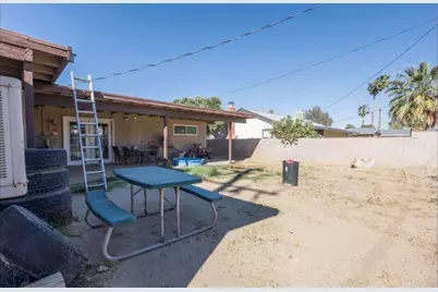 249 W Graaf Avenue, Ridgecrest, CA 93555 - Photo 17