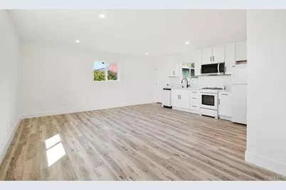 2537 Davis Avenue, Carlsbad, CA 92008 - Photo 43