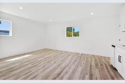 2537 Davis Avenue, Carlsbad, CA 92008 - Photo 45