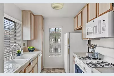 10684 Dabney Drive #106, San Diego, CA 92126 - Photo 13