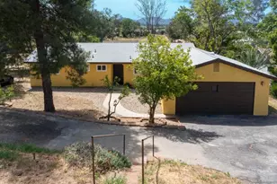 1121 11th St, Ramona, CA 92065 - Photo 1