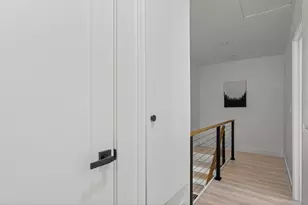 7833 Camino Huerta, San Diego, CA 92122 - Photo 9