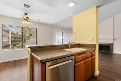 7780 Parkway Drive #1602, La Mesa, CA 91942 - Photo 11
