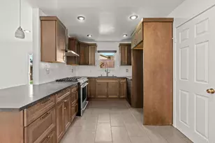 7112 Skyline Dr, San Diego, CA 92114 - Photo 5