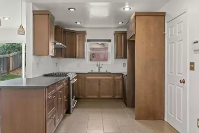 7112 Skyline Drive, San Diego, CA 92114 - Photo 3