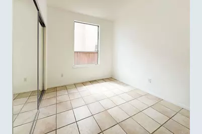 512 Bayona Loop, Chula Vista, CA 91910 - Photo 17