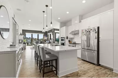 8571 Aspect Dr, San Diego, CA 92108 - Photo 3