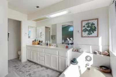 39082 Via Las Quintas, Murrieta, CA 92562 - Photo 15