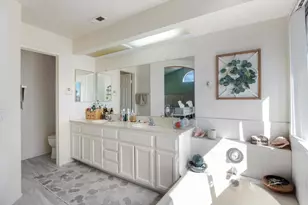 39082 Via Las Quintas, Murrieta, CA 92562 - Photo 15