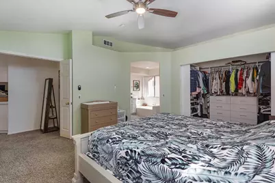 39082 Via Las Quintas, Murrieta, CA 92562 - Photo 13