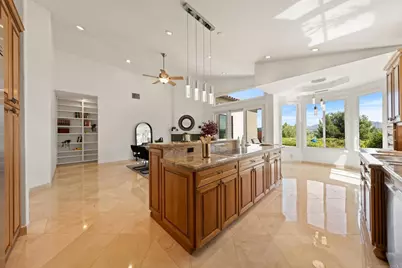 12055 Tretagnier Circle, San Diego, CA 92128 - Photo 17