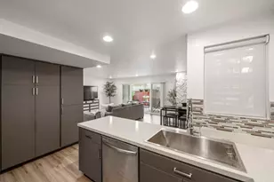 475 N Midway Dr, Escondido, CA 92027 - Photo 15