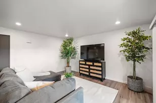 475 N Midway Dr, Escondido, CA 92027 - Photo 11