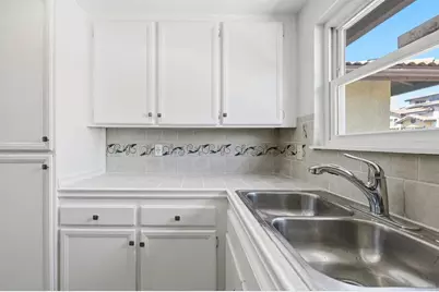 1257 Soria Glen, Escondido, CA 92026 - Photo 9