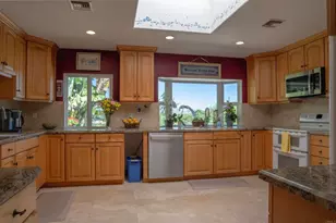 969 Viletta Dr, Escondido, CA 92027 - Photo 13