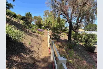 2295 Lindsay Drive, Carlsbad, CA 92008 - Photo 53