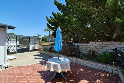 2295 Lindsay Drive, Carlsbad, CA 92008 - Photo 25