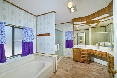 2295 Lindsay Drive, Carlsbad, CA 92008 - Photo 17